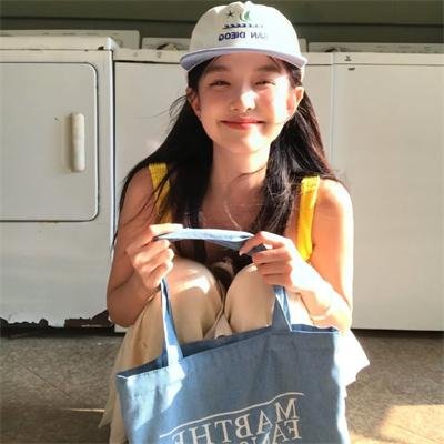 女学生艳史在线观看封面